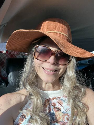 Diva0102 is Single in Saint Peters, Missouri, 4