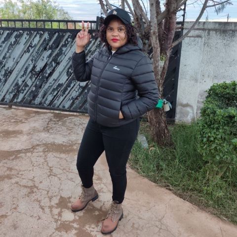 Sue82 is Single in Gaborone, Southern, 2