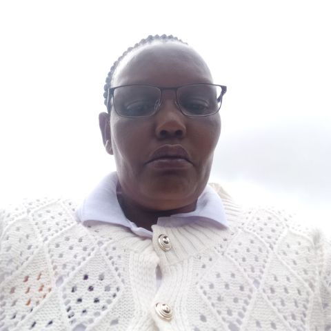 Esther3334