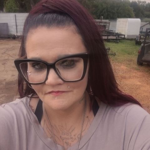 Mistic83 is Single in Tupelo, Mississippi, 4