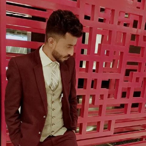 Haroon29