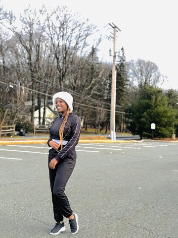 Tiey is Single in Brooklyn, New York, 3