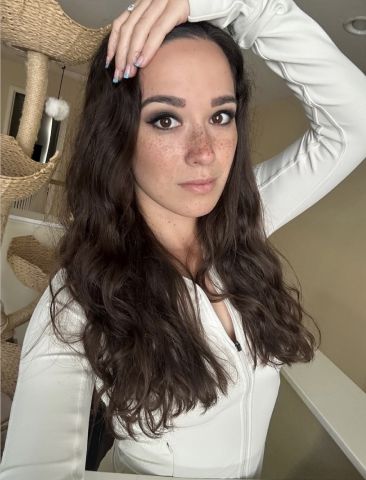 Hillaryluten380