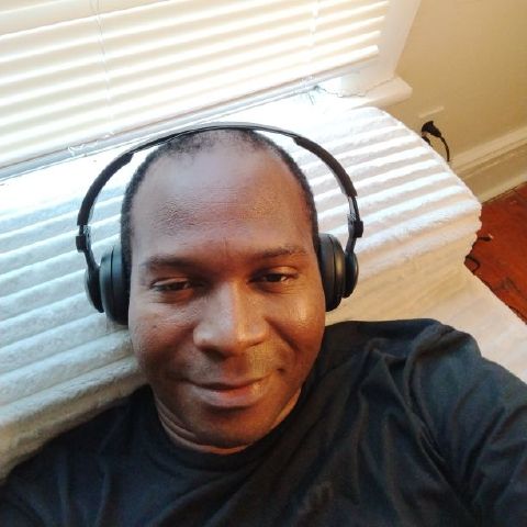 kzeblon is Single in Blacksburg, Virginia, 7
