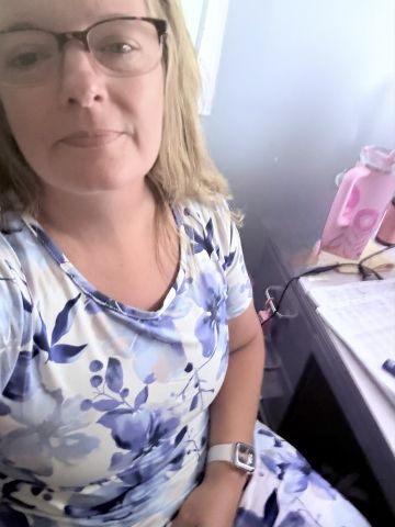 LadiRose is Single in Grand Blanc, MI, 3