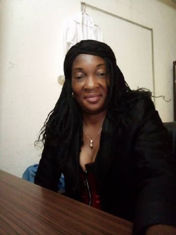 Yolande70