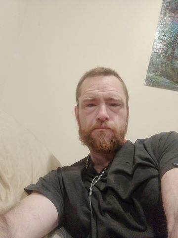 Drew8 is Single in AUBURN, Washington, 2