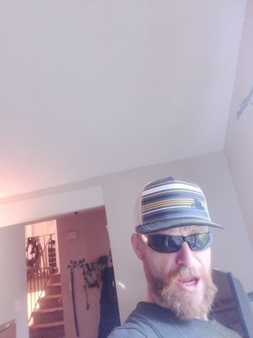 Drew8 is Single in AUBURN, Washington, 4