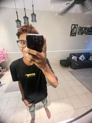AdmJunior