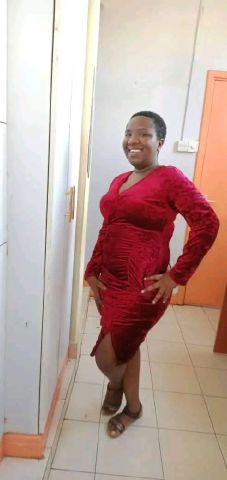 Yvonne12326