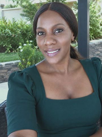 Becca528