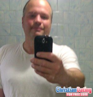 alawrence is Single in Berwyn, Illinois, 1