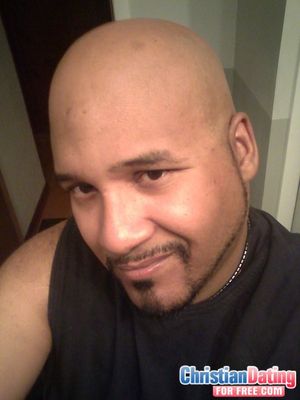 mrrodriguez2000 is Single in Franklin Park, Illinois, 1