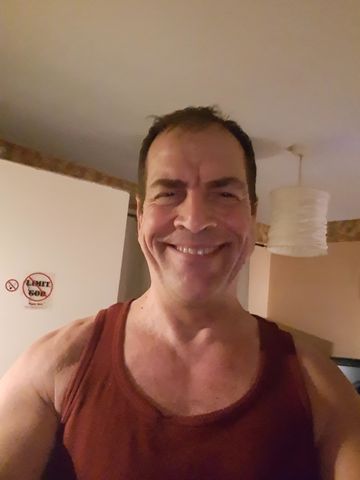 TheGymmonster is Single in Brighton, England, 6