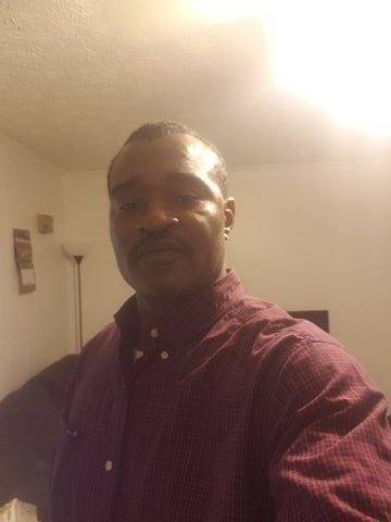 yourservant is Single in south boston, Virginia, 1