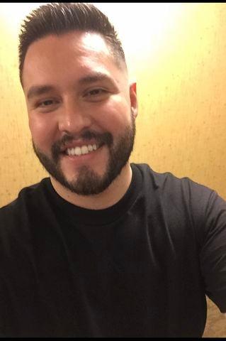 MikeSolis is Single in Los Angeles, California, 1