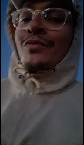 YOUNGMOCHA28 is Single in HOUSTON, Texas, 8